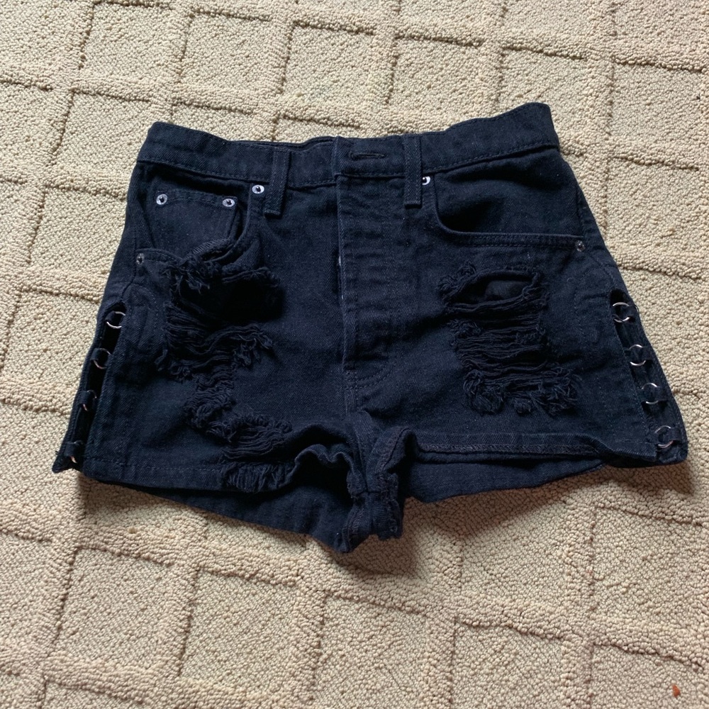 Carmar Black Shorts